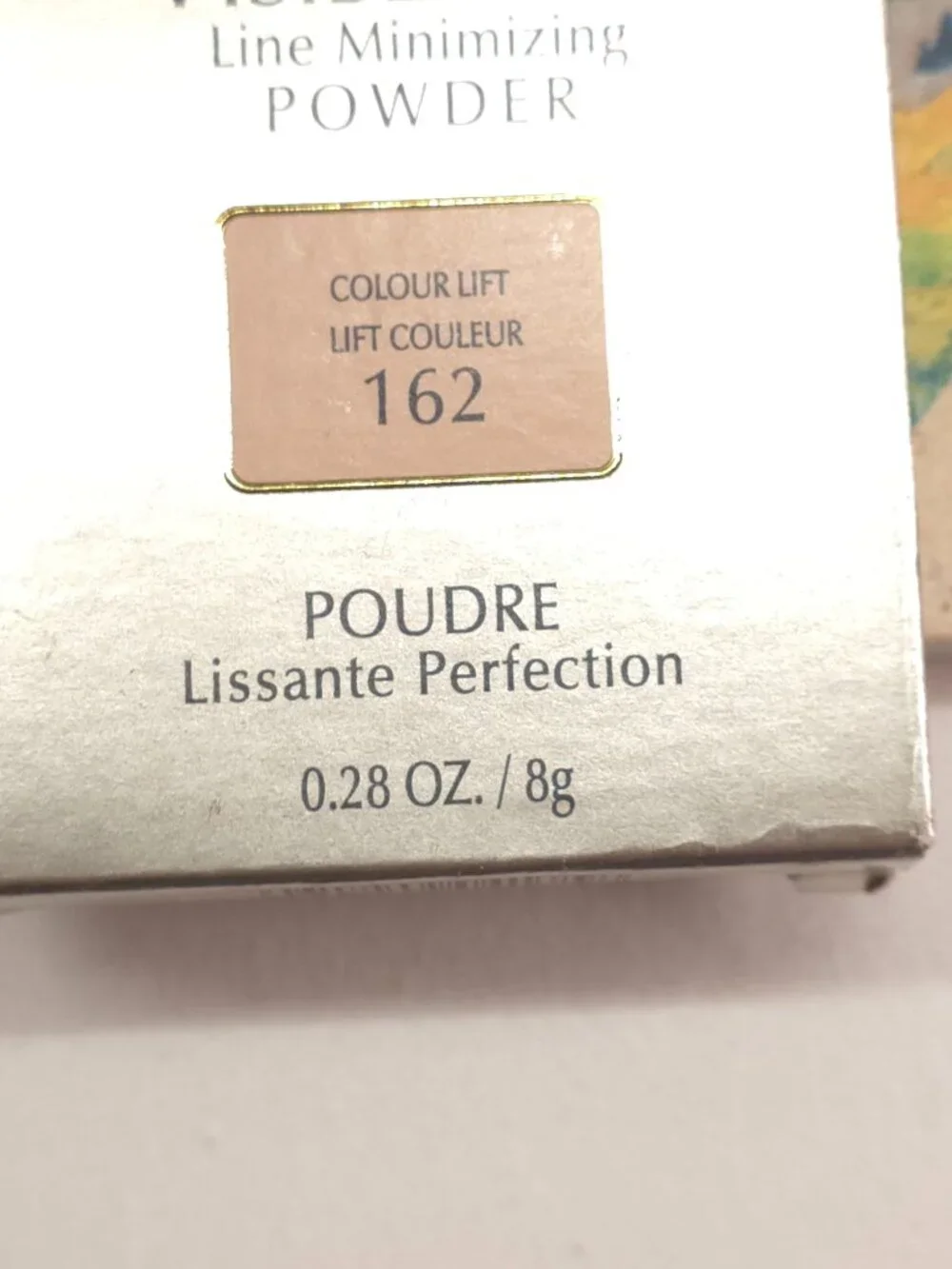 VINTAGE L'Oreal Paris Visible Lift Line Minimizing Powder - Colour Lift